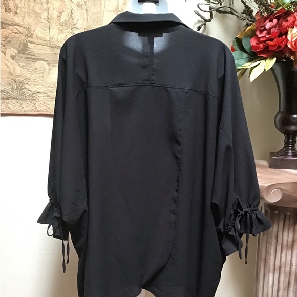 GIBSON LATIMER blouse, size XL, Collard, slip-over, sleeves are ruffed with ties - Picture 6 of 9